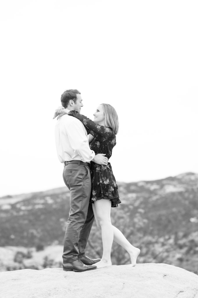 Couple photoshoot at high point overlook at garden of the gods within Colorado Springs 
